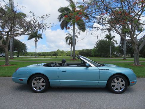 Used 2002 Ford Thunderbird UNAVAIL RWD image 2