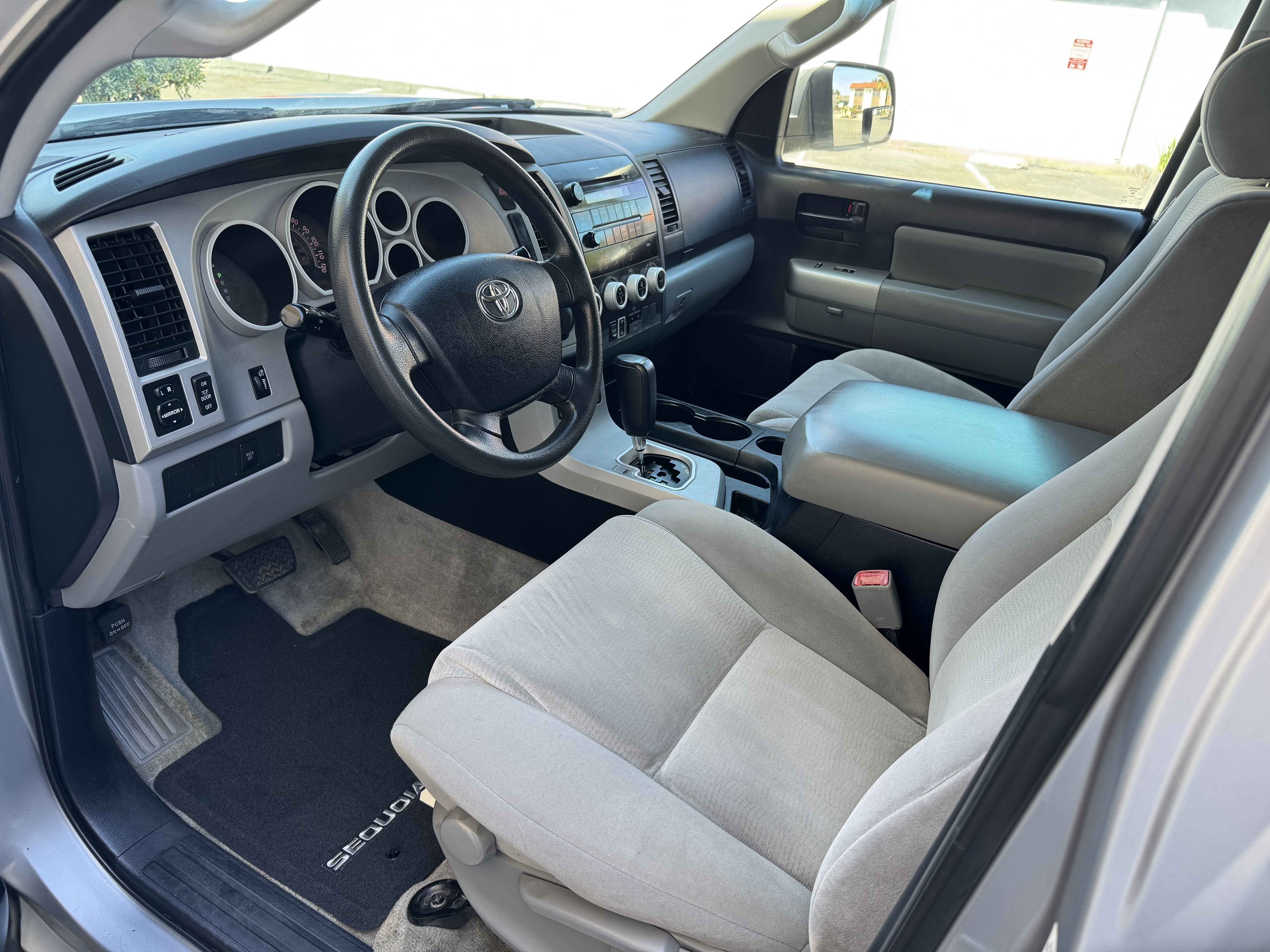 Used 2009 Toyota Sequoia SR5 RWD image 16