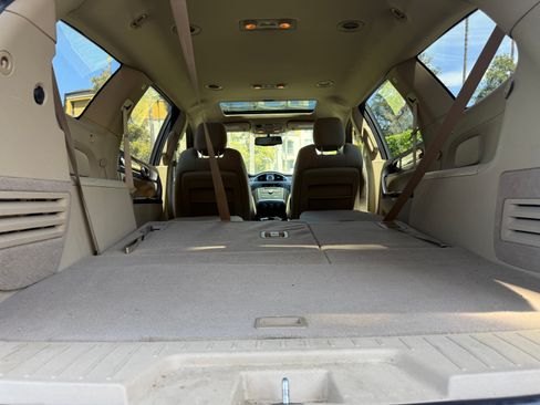 Used 2011 Buick Enclave 2WD CX image 6