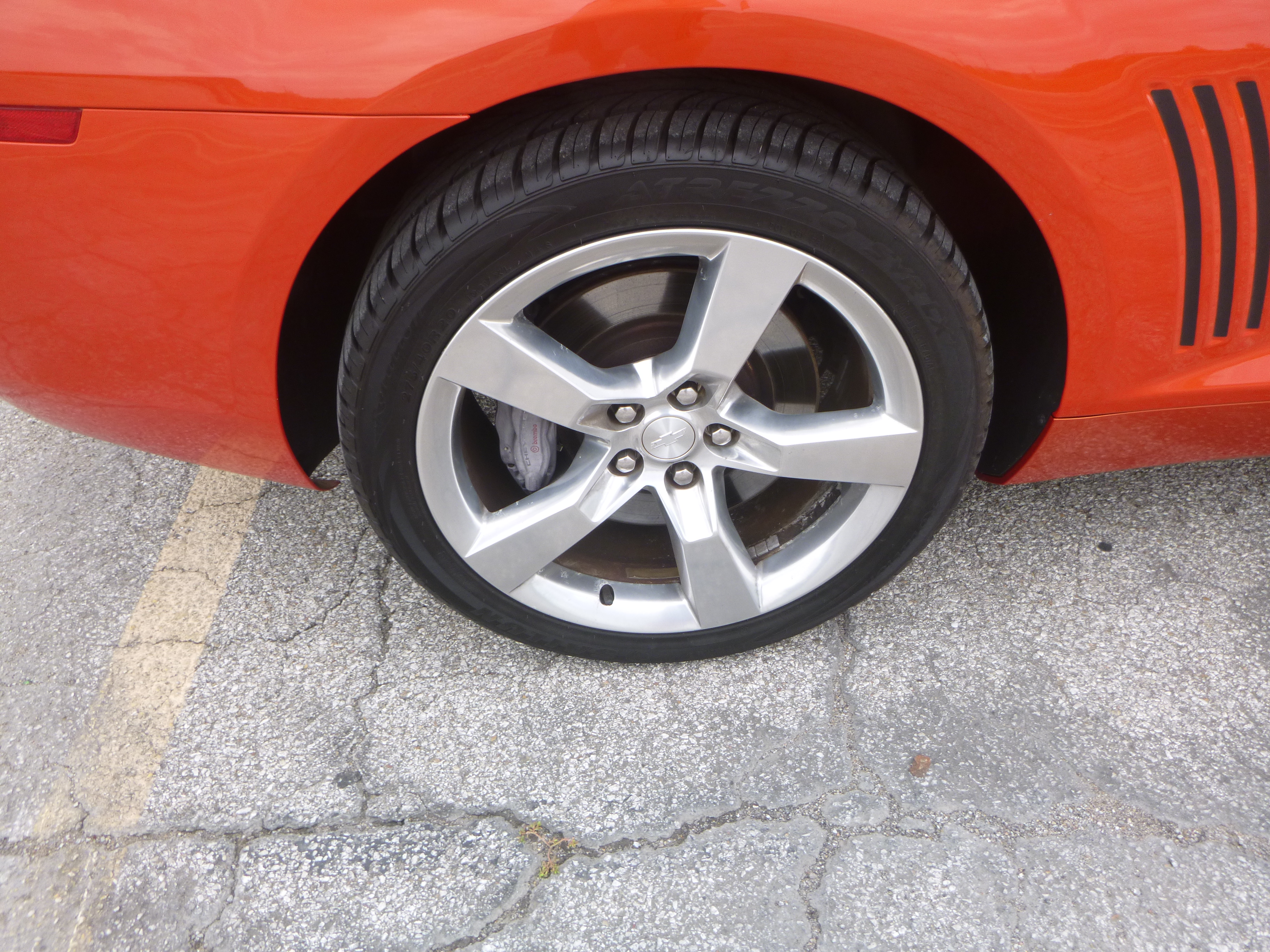 Used 2011 Chevrolet Camaro SS Coupe w/ 2SS RWD image 9