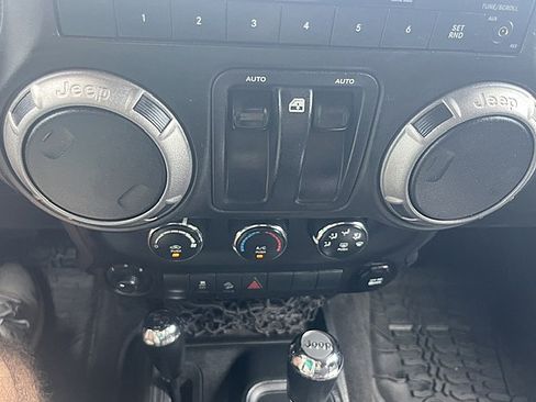 Used 2016 Jeep Wrangler 4WD Sport image 30