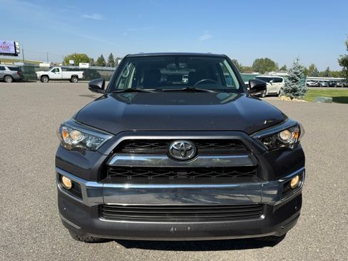 Used 2016 Toyota 4Runner 4WD image 8