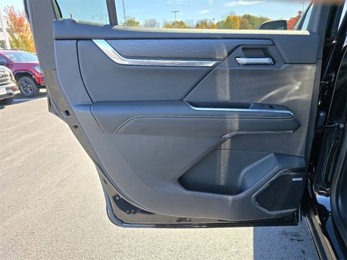 New 2026 GMC Acadia Elevation image 24