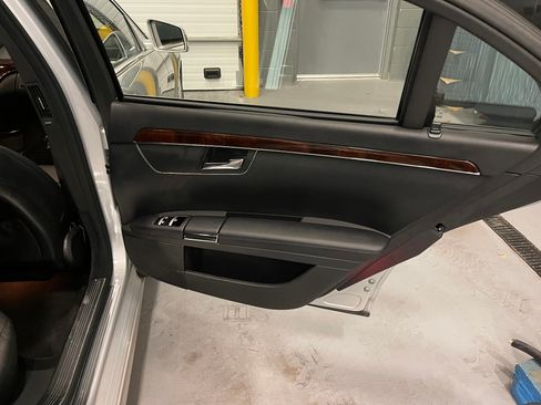 Used 2011 Mercedes-Benz S 550 4MATIC image 15