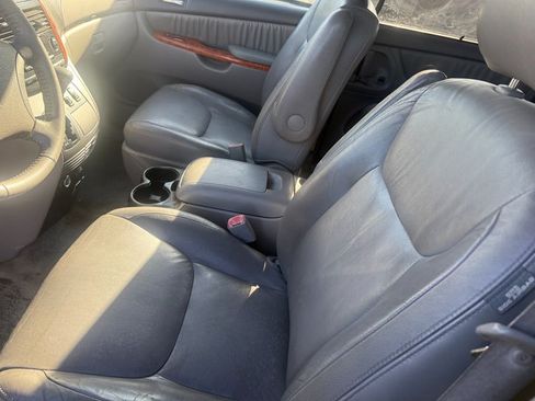 Used 2006 Toyota Sienna XLE image 5