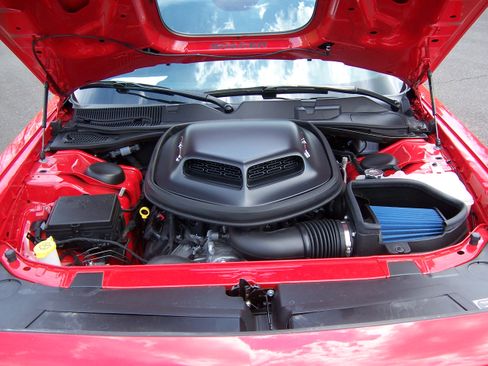 Used 2023 Dodge Challenger R/T RWD image 17