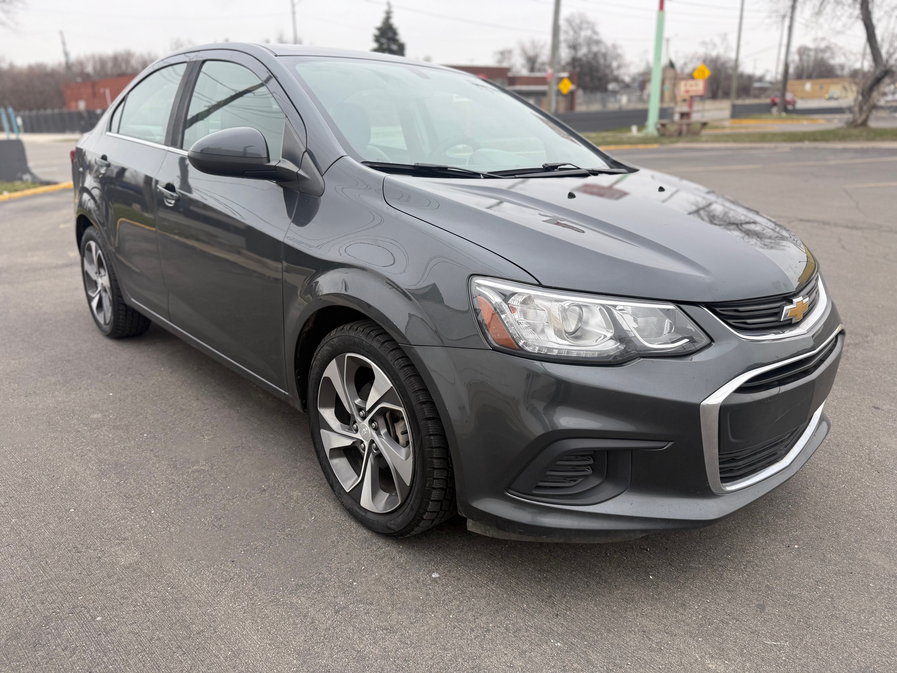Used 2019 Chevrolet Sonic Premier FWD image 1
