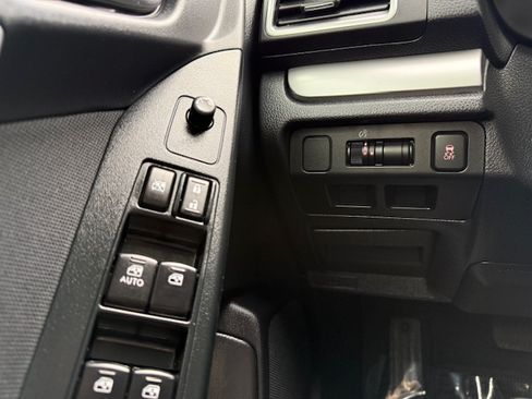 Used 2016 Subaru Forester 2.5i image 14
