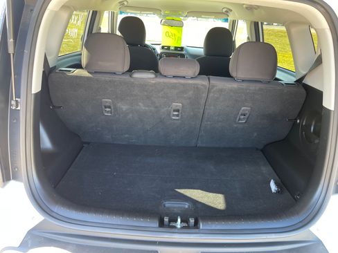 Used 2015 Kia Soul image 11