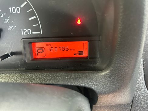 Used 2019 Nissan NV200 S FWD image 12