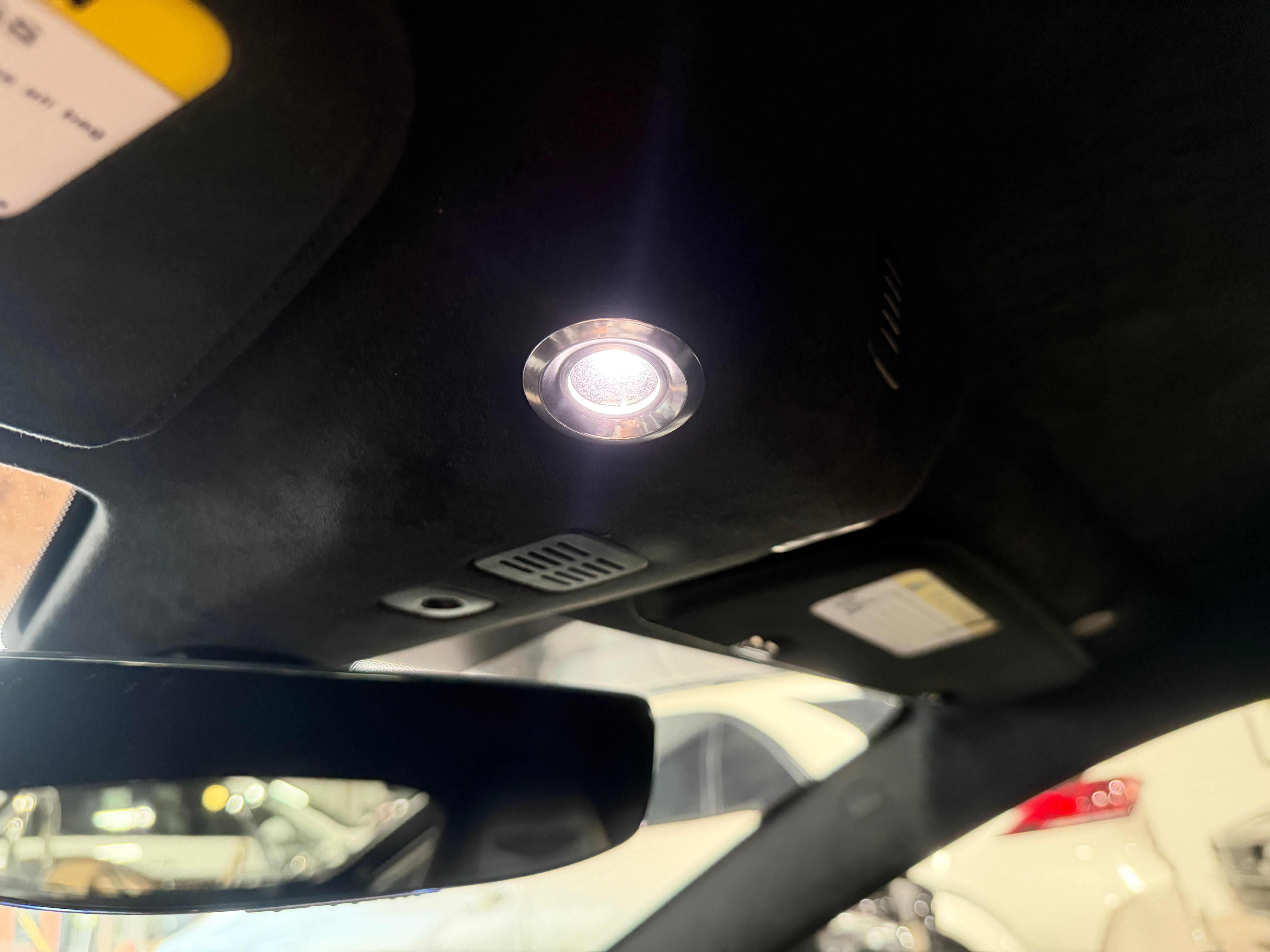Used 2020 Aston Martin V8 Vantage Coupe RWD image 26