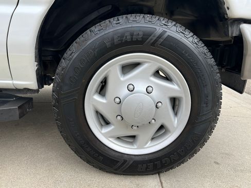 Used 2007 Ford E-350 and Econoline 350 XL image 19