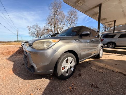 Used 2014 Kia Soul image 3