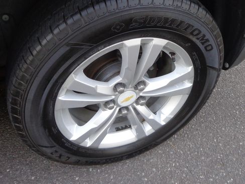 Used 2011 Chevrolet Equinox LS image 17