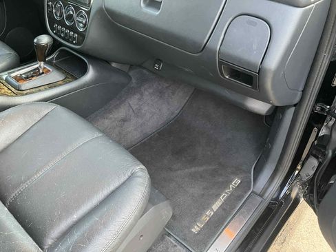 Used 2000 Mercedes-Benz ML 55 AMG image 23