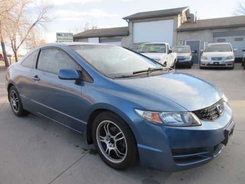 Used 2009 Honda Civic LX image 2