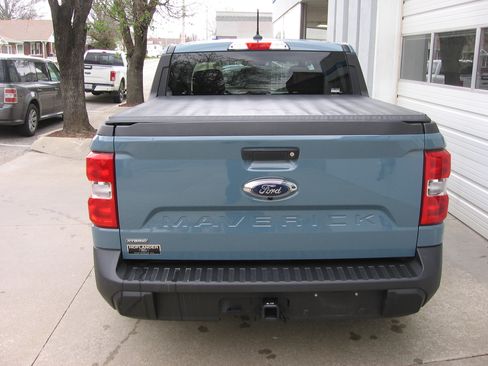 Used 2022 Ford Maverick XLT image 4