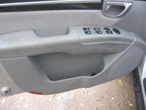 Used 2008 Hyundai Santa Fe GLS image 7