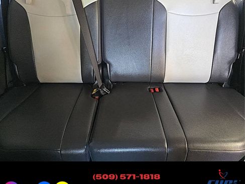 Used 2022 Toyota Sienna XSE image 24