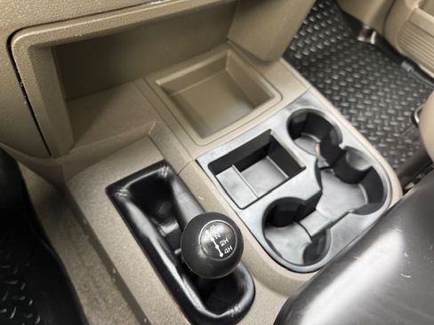 Used 2006 Dodge Ram 2500 Truck ST image 18