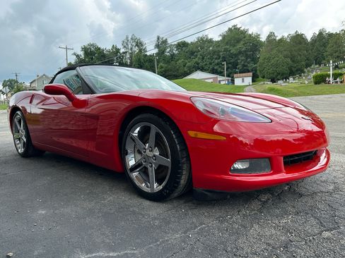 Used 2008 Chevrolet Corvette w/ 3LT image 5