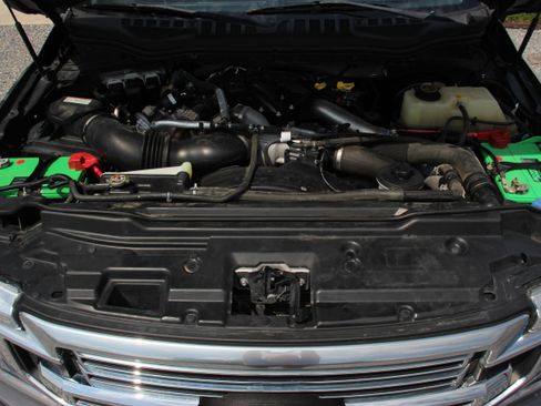 Used 2019 Ford F250 4x4 Crew Cab Limited image 17
