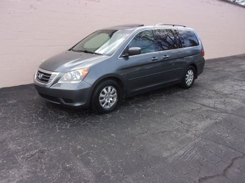 Used 2010 Honda Odyssey EX-L w/ RES & Navigation image 1