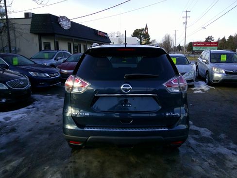 Used 2015 Nissan Rogue SV image 5