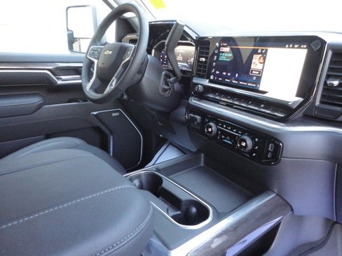 New 2026 Chevrolet Silverado 3500 4x4 Crew Cab LTZ image 25