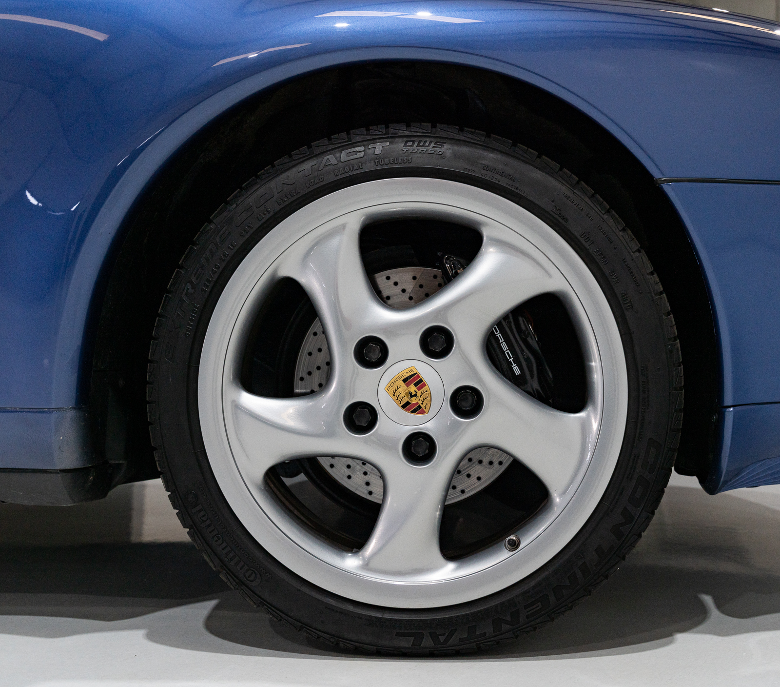 Used 1997 Porsche 911 Carrera Cabriolet RWD image 20