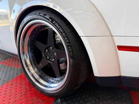 Used 2019 Dodge Challenger R/T Scat Pack Widebody RWD image 11