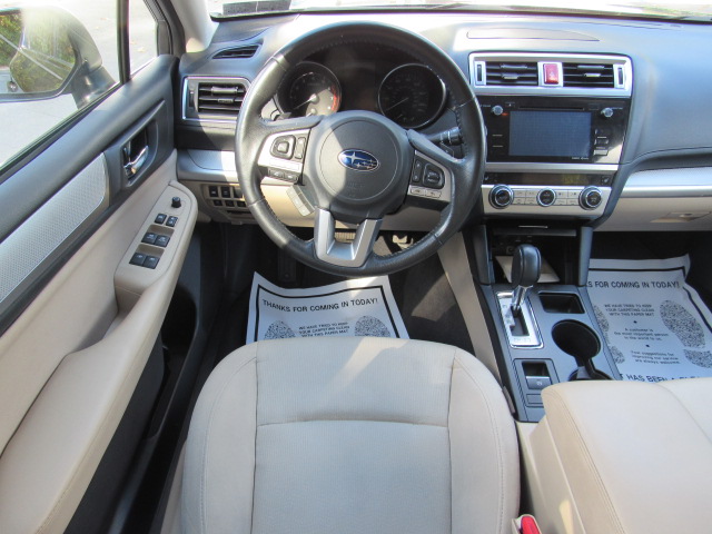 Used 2017 Subaru Legacy 2.5i Premium AWD/4WD image 21