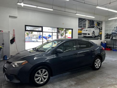 Used 2015 Toyota Corolla FWD image 9