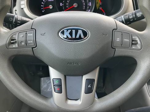 Used 2014 Kia Sportage LX image 5