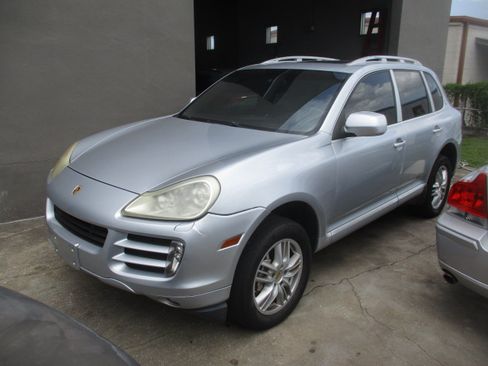 Used 2008 Porsche Cayenne S AWD/4WD image 1