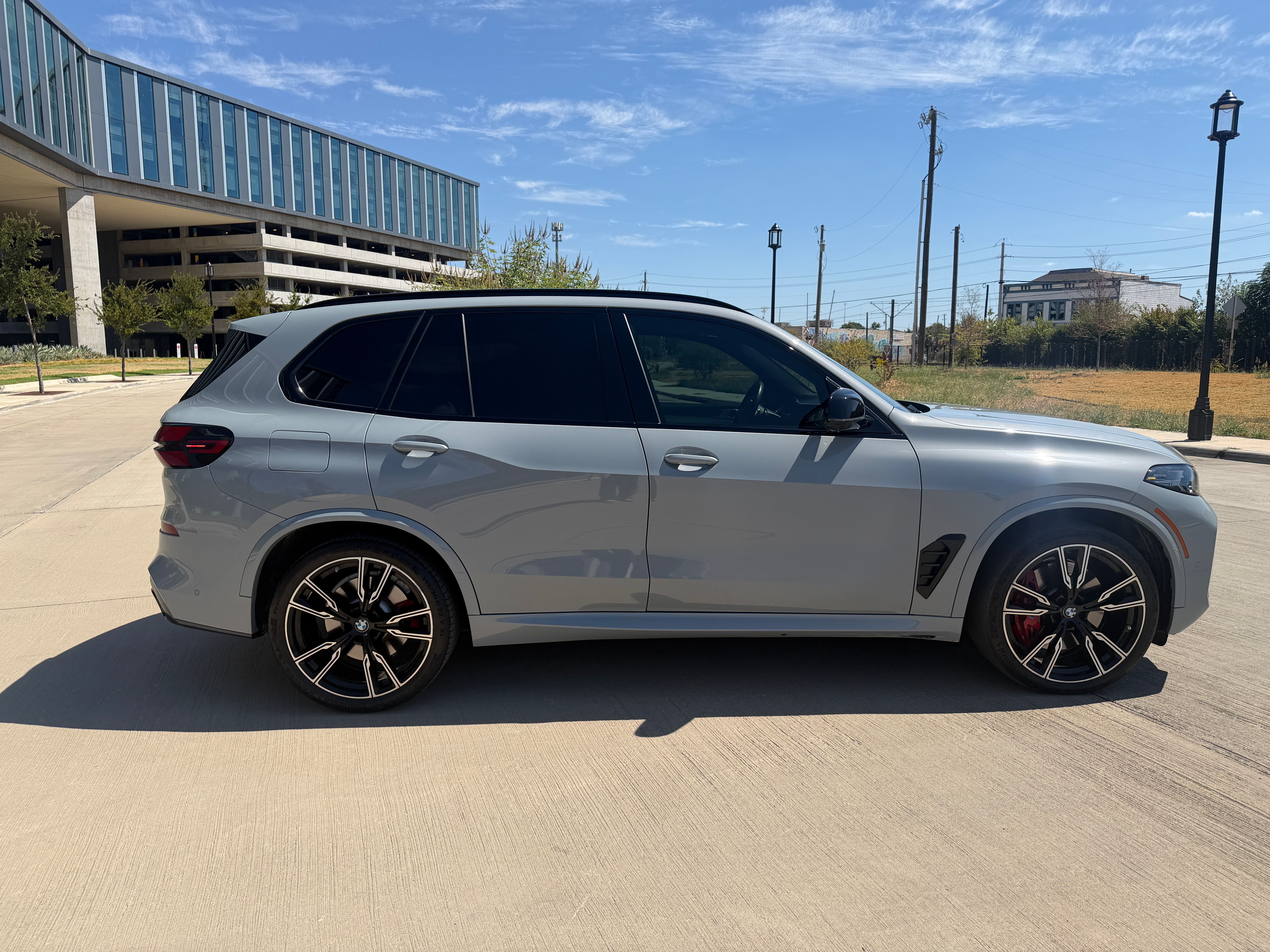 Used 2024 BMW X5 M60i AWD/4WD image 9