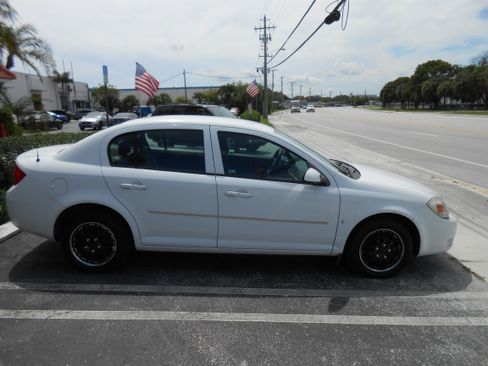 Used 2009 Chevrolet Cobalt LT image 6