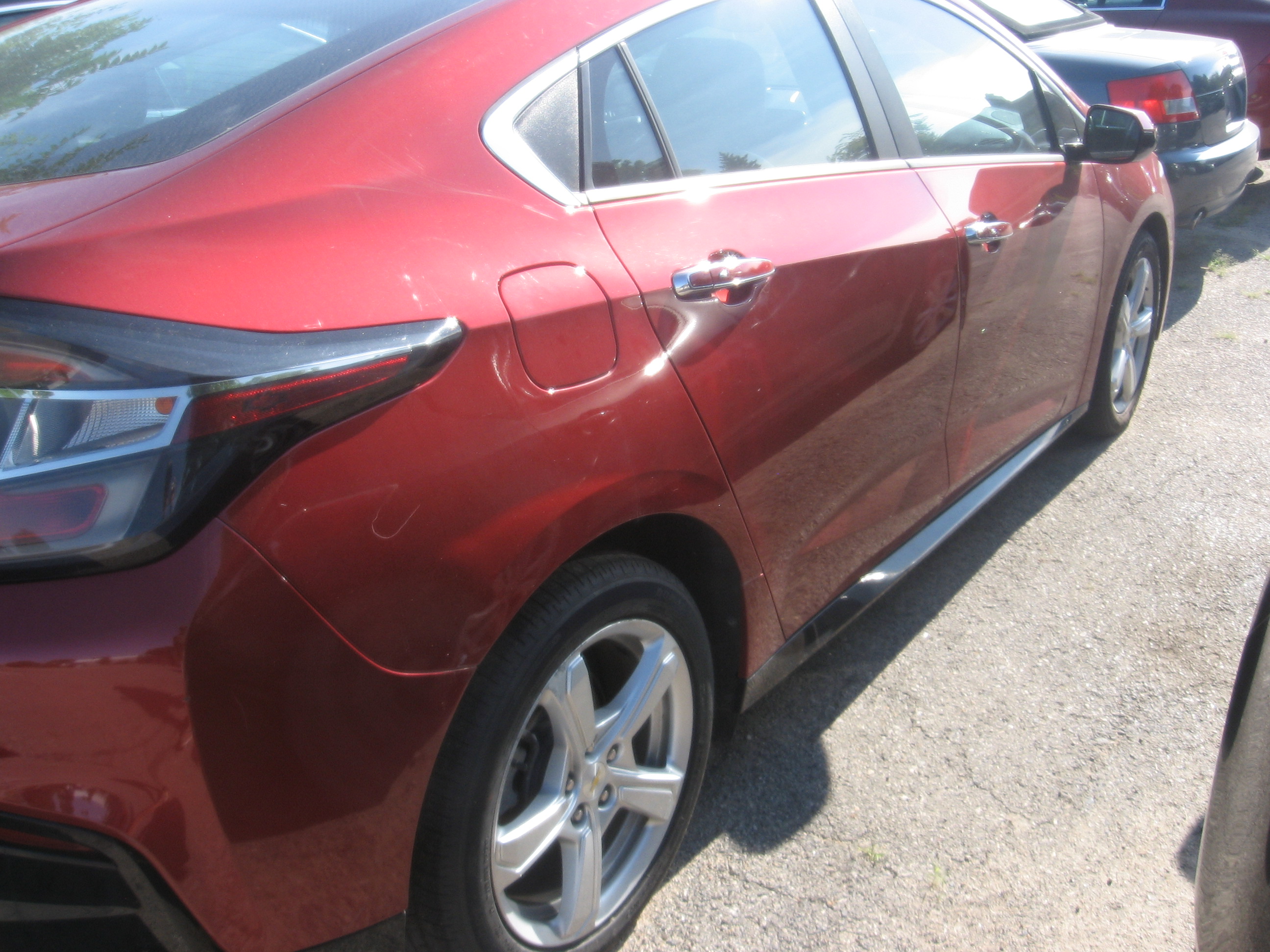 Used 2018 Chevrolet Volt LT FWD image 5