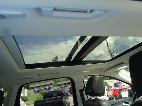 Used 2014 Ford Escape Titanium image 32