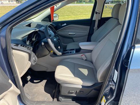 Used 2018 Ford Escape SE image 7