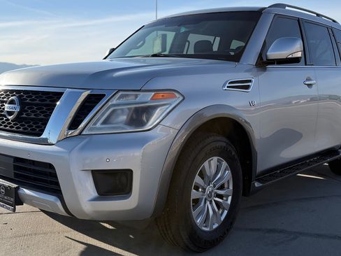 Used 2017 Nissan Armada SV image 1