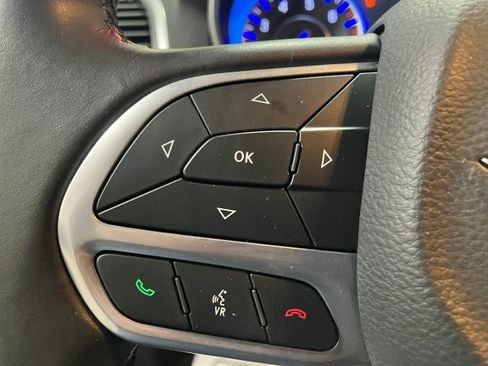 Used 2021 Chrysler 300 Touring image 16