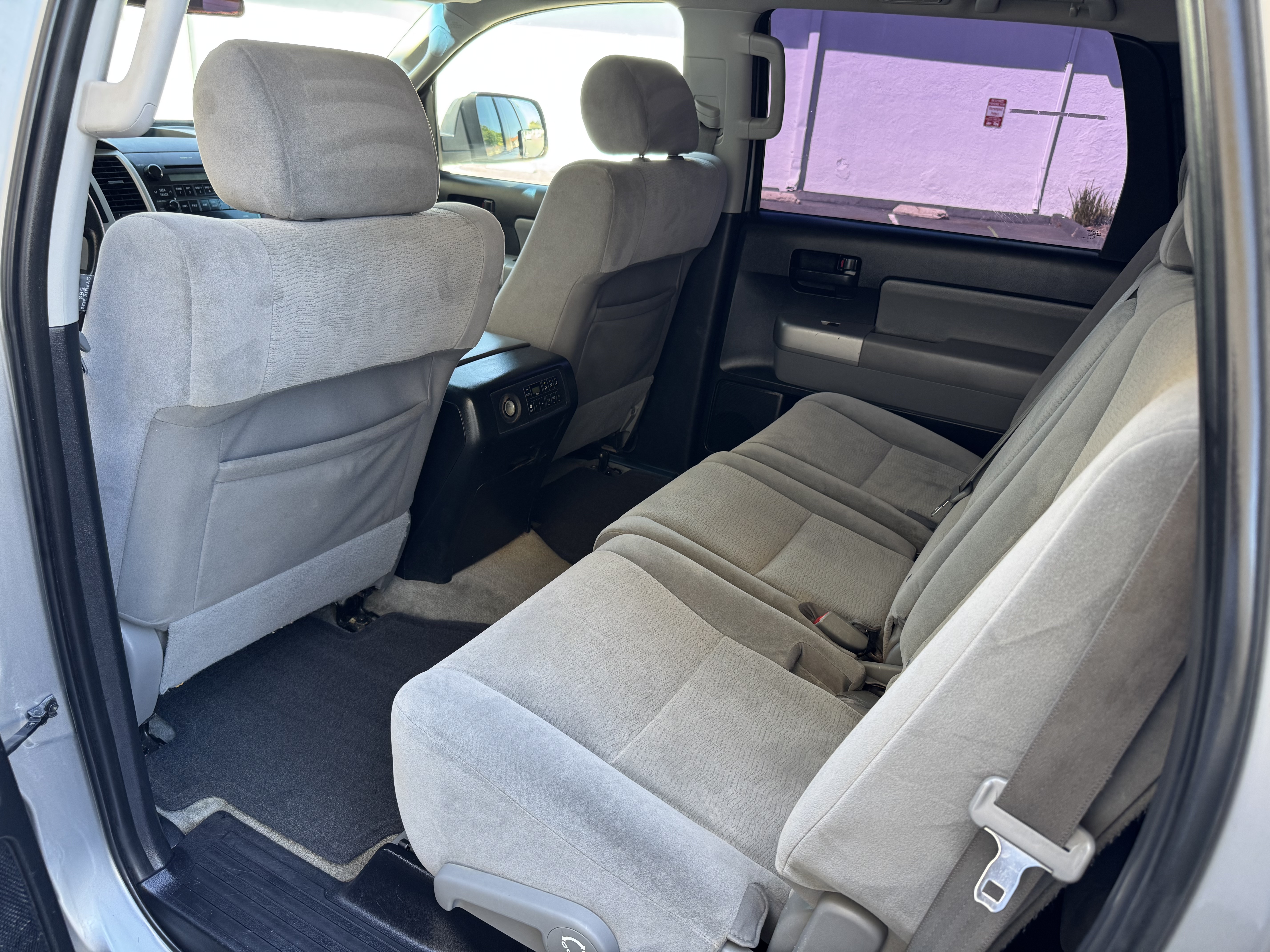 Used 2009 Toyota Sequoia SR5 RWD image 18