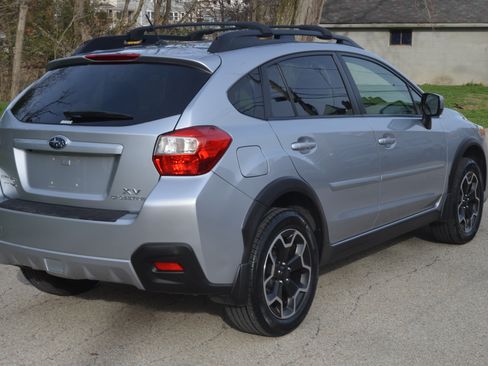 Used 2013 Subaru XV Crosstrek 2.0i Limited image 5