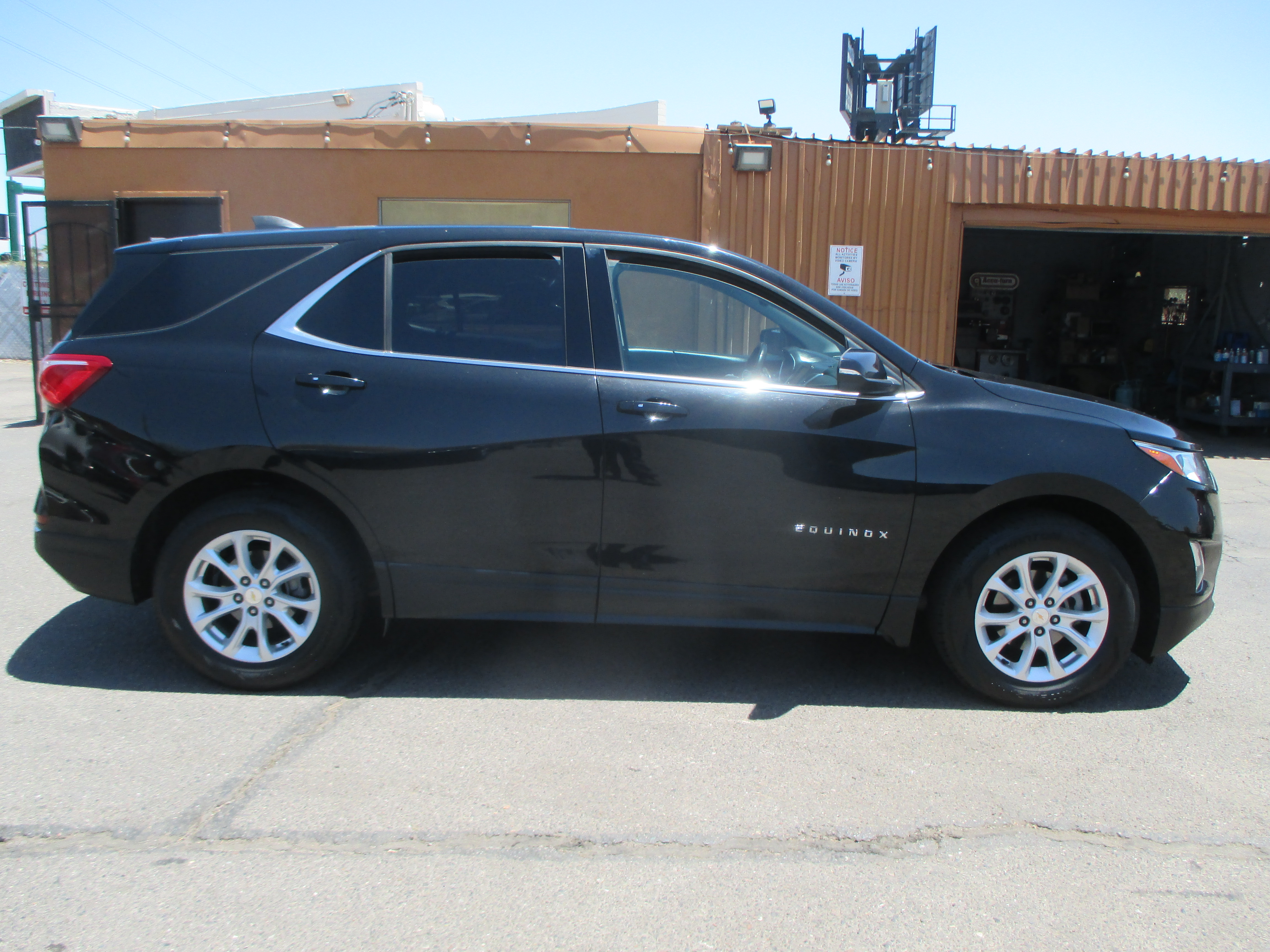 Used 2019 Chevrolet Equinox FWD LT w/ 1LT image 1