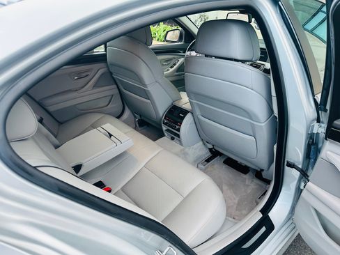Used 2011 BMW 535i image 11
