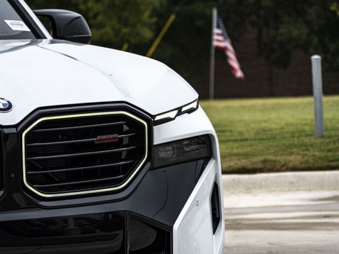 New 2026 BMW XM Label Red image 9