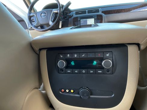 Used 2012 GMC Yukon Denali image 20