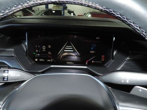 Used 2025 GMC Acadia Elevation image 38