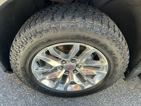 Used 2020 GMC Sierra 1500 SLT image 23